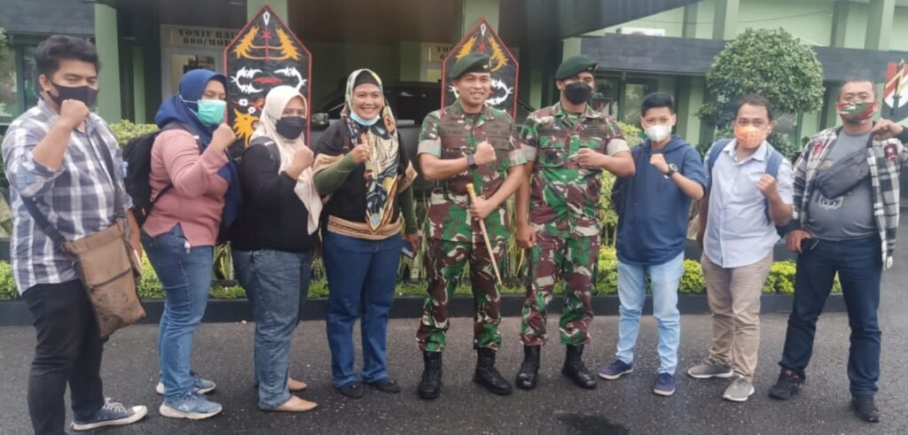 20220114 234501 Awak Media Balikpapan Sambangi Yonif Raider 600/Modang di Manggar PROKALTIM