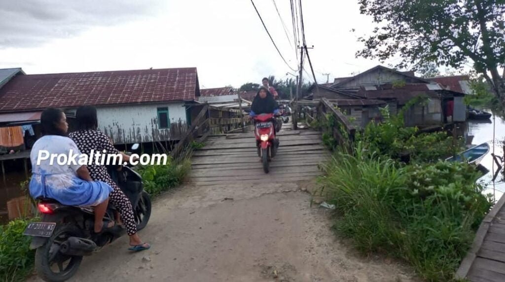 WhatsApp Image 2022 01 28 at 01.34.43 Jembatan Rusak, Terhalang Harga Pergantian Yang Tinggi, Masyarakat Resah PROKALTIM