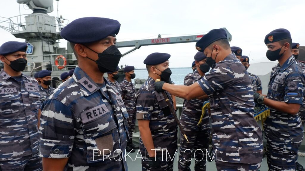 20220204 084548 Dansatkat Koarmada II Pimpin Serah Terima Jabatan Komandan KRI Tombak - 629 PROKALTIM