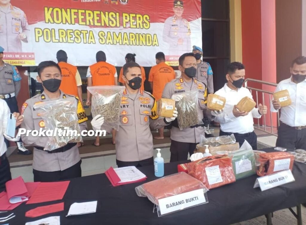 WhatsApp Image 2022 03 17 at 06.58.46 4.222,86 Gram Ganja Medan Gagal Edar, Gunakan Jasa Ekspedisi Untuk Pengiriman PROKALTIM