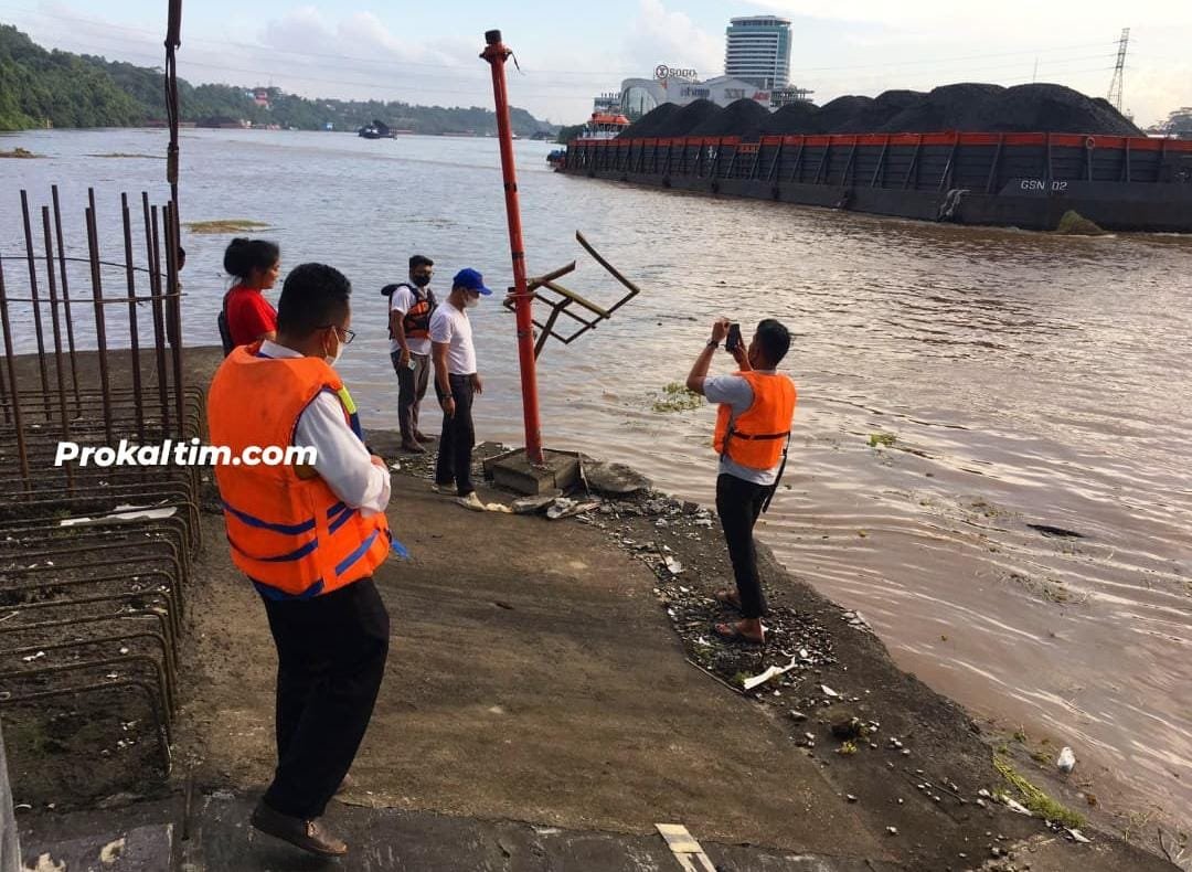 Tambat Tak Sesuai Aturan, 2 Kapal Senggol Pilar Jembatan Mahakam, 4 Kapal Kena Sanksi