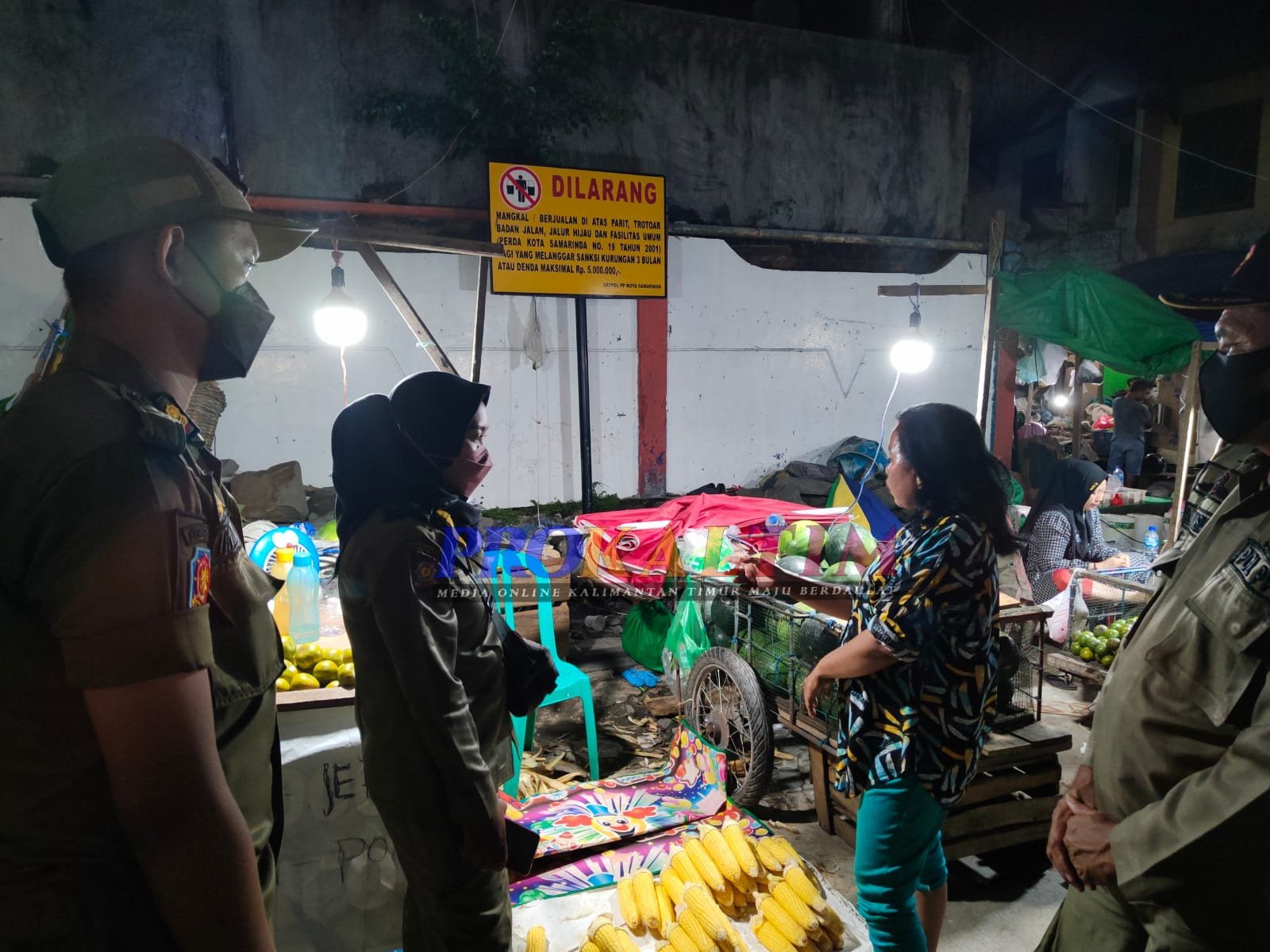 Pol PP Persuasif, Pedagang Kooperatif