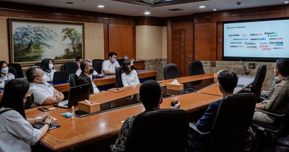 Wamen Angela Apresiasi SMEsHub Platform Digital, Dorong Kolaborasi Millenial Perkuat Ekosistem UMKM dan Ekraf