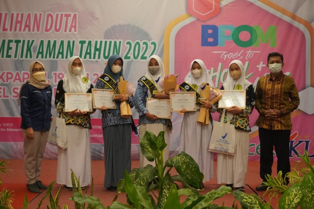 IMG 20220519 WA0037 Alya Karina, Sabet Gelar Duta Kosmetik Aman 2022 Kota Balikpapan PROKALTIM