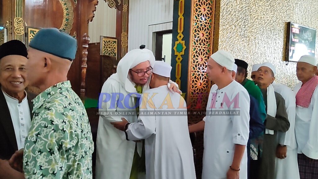 InShot 20220502 080727799 600 Jamaah Padati Salat Idul Fitri Al Muhajirin,  Gerimis Iringi Gema Takbir PROKALTIM
