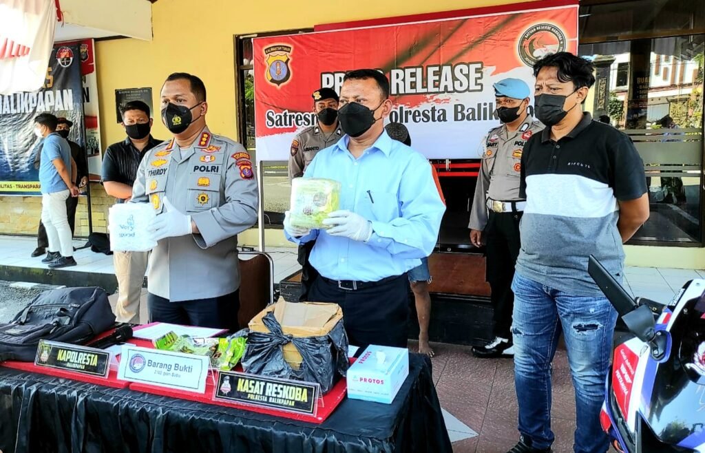 20220601 142705 Bawa Sabu 2 Kg, AS Terancam 20 Tahun Penjara PROKALTIM