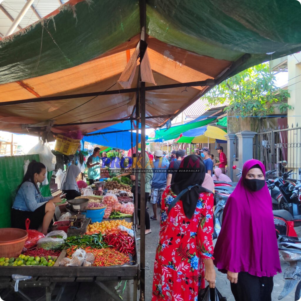 InShot 20220601 085805868 1 Pengelola Pasar "Gang Rivai" Siap Kembalikan Fungsi Jalan, Lurah : Kami Sudah Bersurat Dua Kali, Belum Ada Jawaban! PROKALTIM