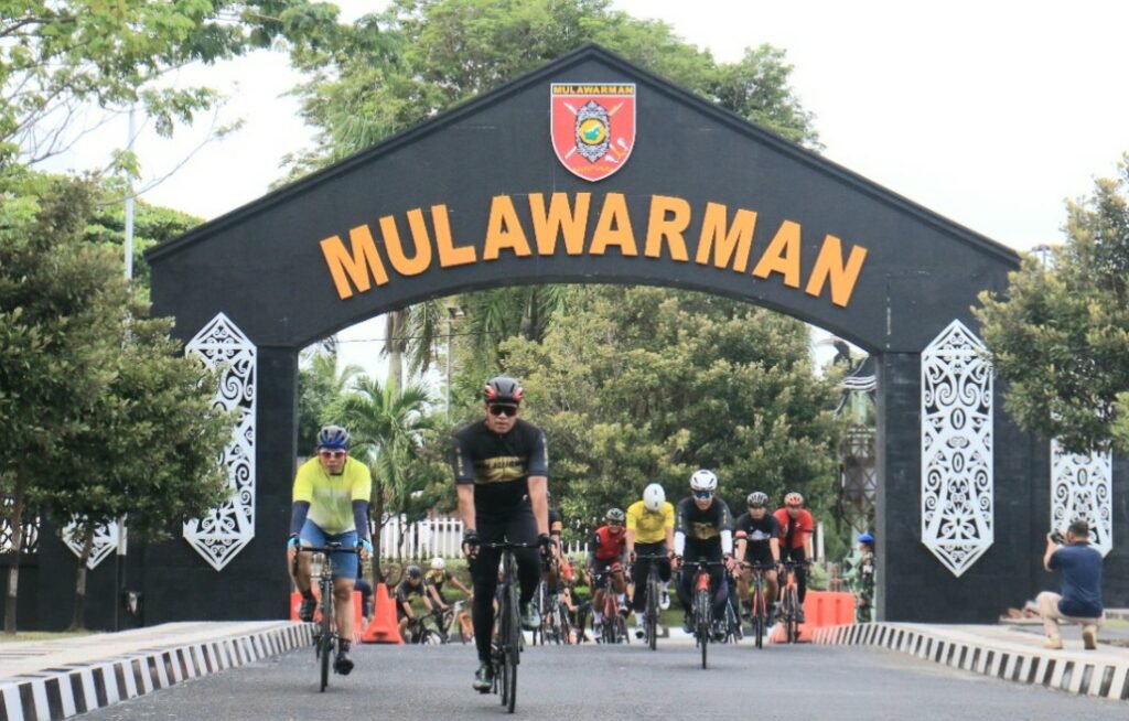 20220707 204939 Pangdam Olahraga Bareng Prajurit dan PNS Makodam VI/Mlw PROKALTIM