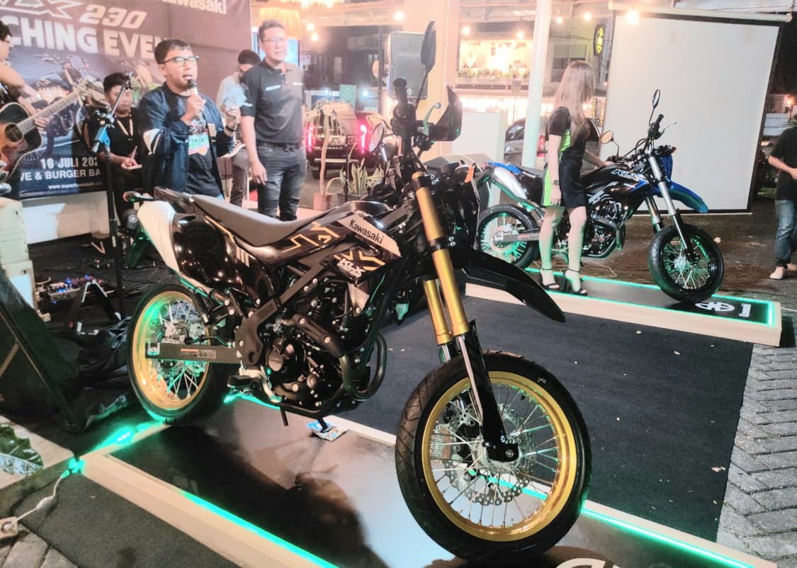 Kawasaki KLX230 SM/Supermoto Resmi Mengaspal di Balikpapan