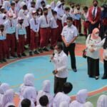 Pastikan Seragam Gratis Terealisasi, Pj Sekda dan Kadisdikbud Tinjau SD dan SMP