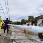 IAD Padamkan Api Di Lapangan Perumahan Kajati Kaltim