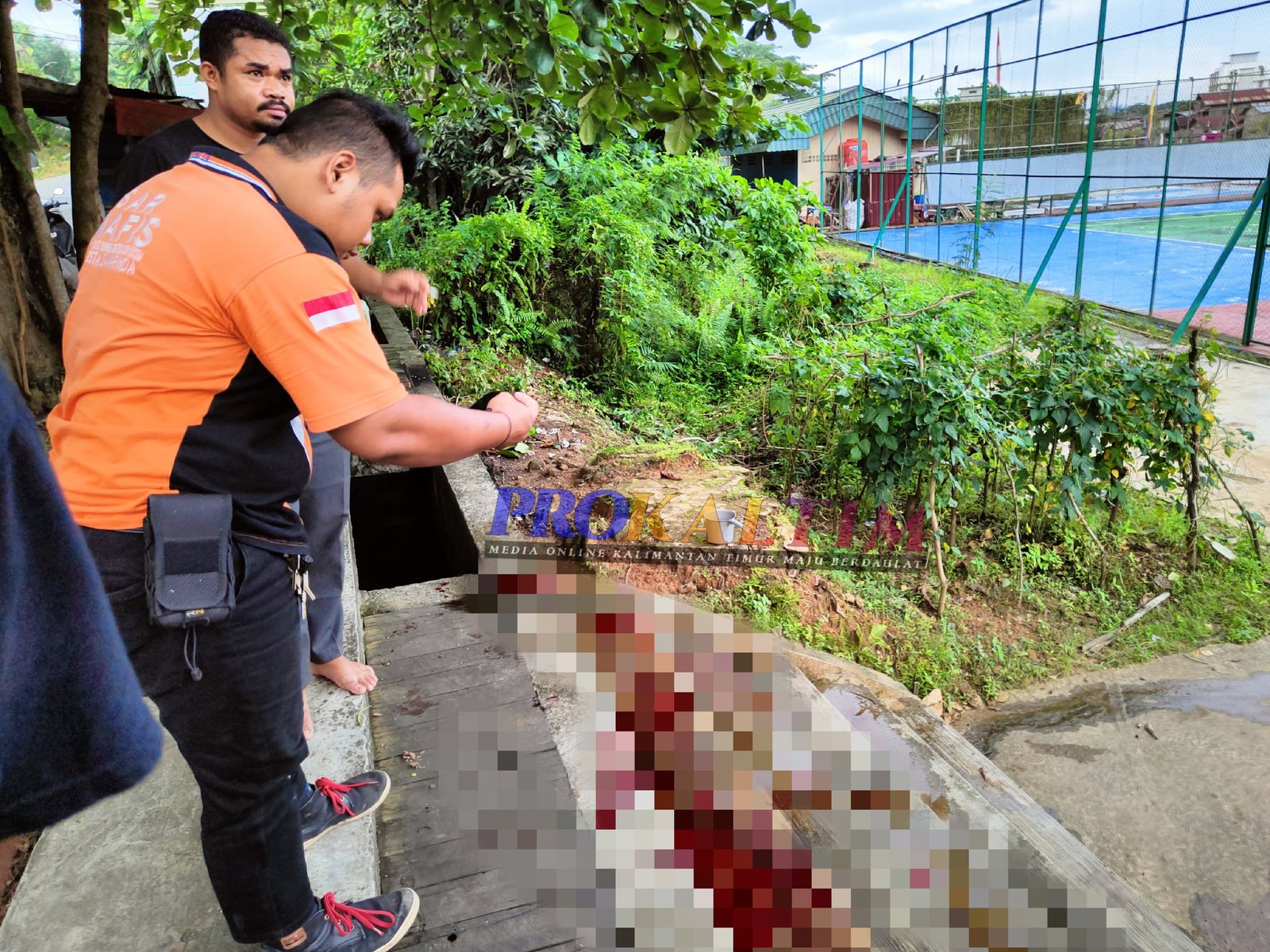 Breaking News! Tragedi Berdarah Taman Cerdas , 1 Orang Kritis