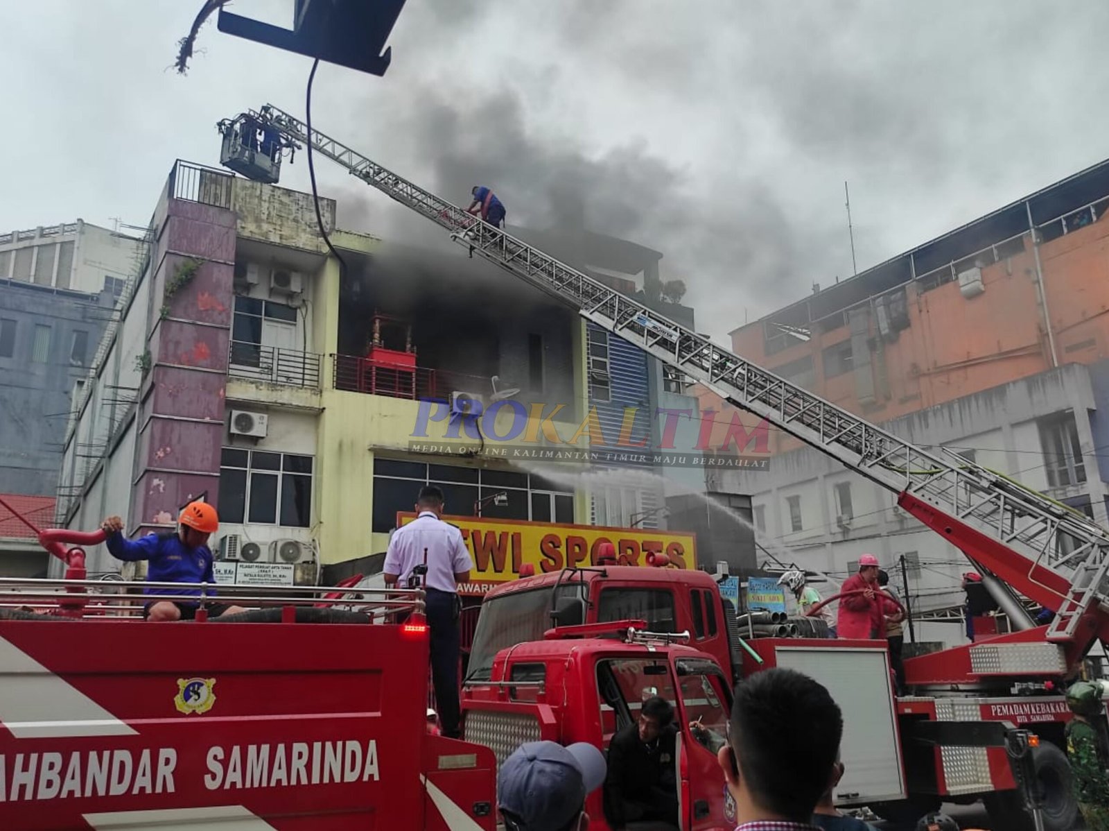Dugaan Korsleting Listrik, Kebakaran Mulawarman, Kerugian Puluhan Juta