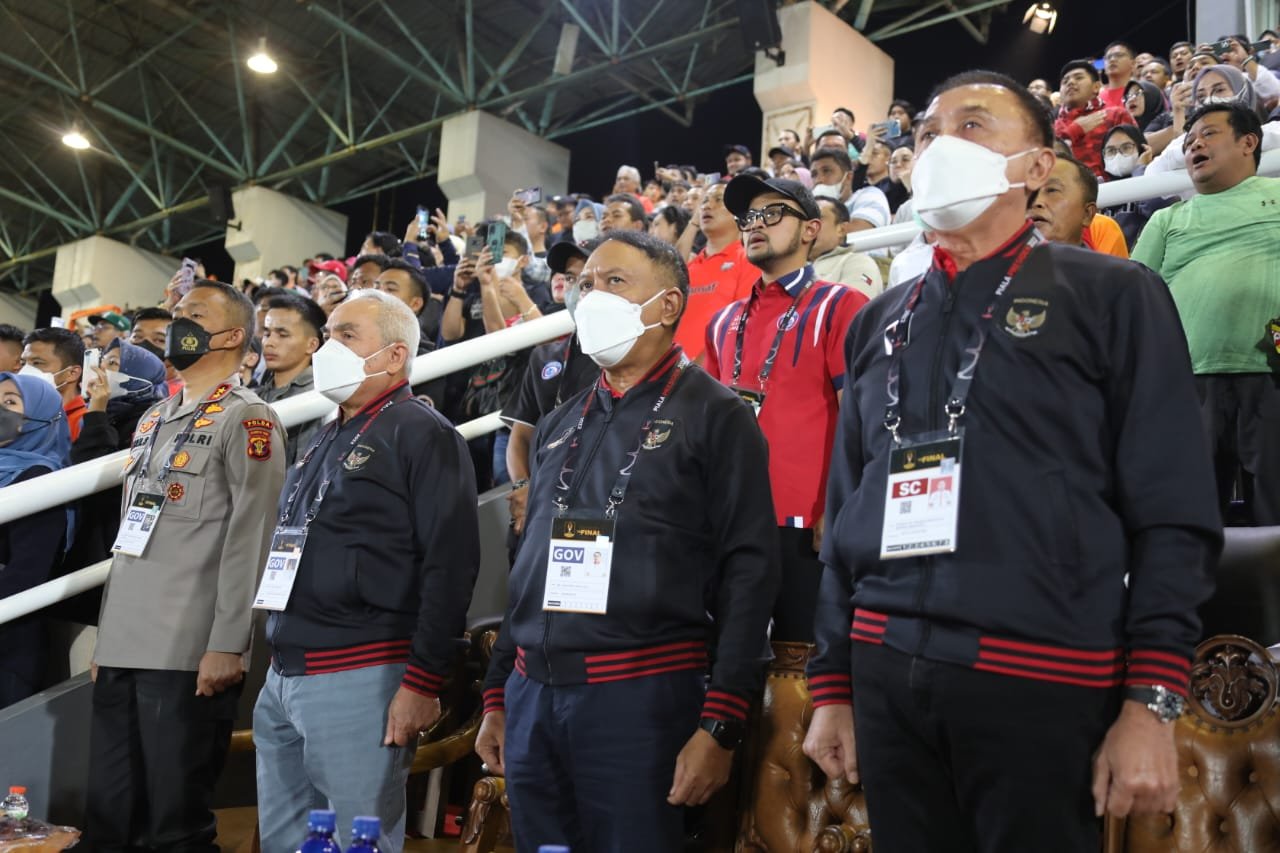 WhatsApp Image 2022 07 18 at 10.58.09 Pastikan Pertandingan Berjalan Aman, Kapolda Kaltim Turun Langsung Mengamankan Pertandingan Piala Presiden PROKALTIM