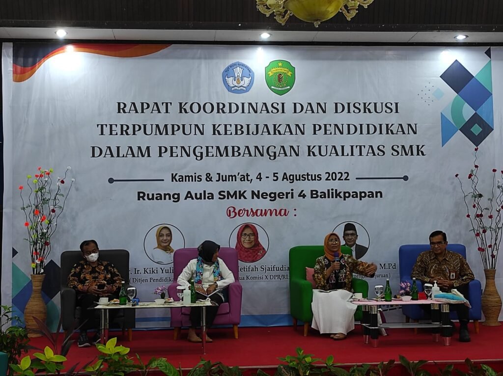 IMG 20220807 WA0006 Gelar Diskusi di SMK Negeri 4 Balikpapan, Dirjen Diksi dan Hetifah Gaungkan Optimalisasi Pendidikan dan Pelatihan Vokasi untuk Pembangunan IKN PROKALTIM