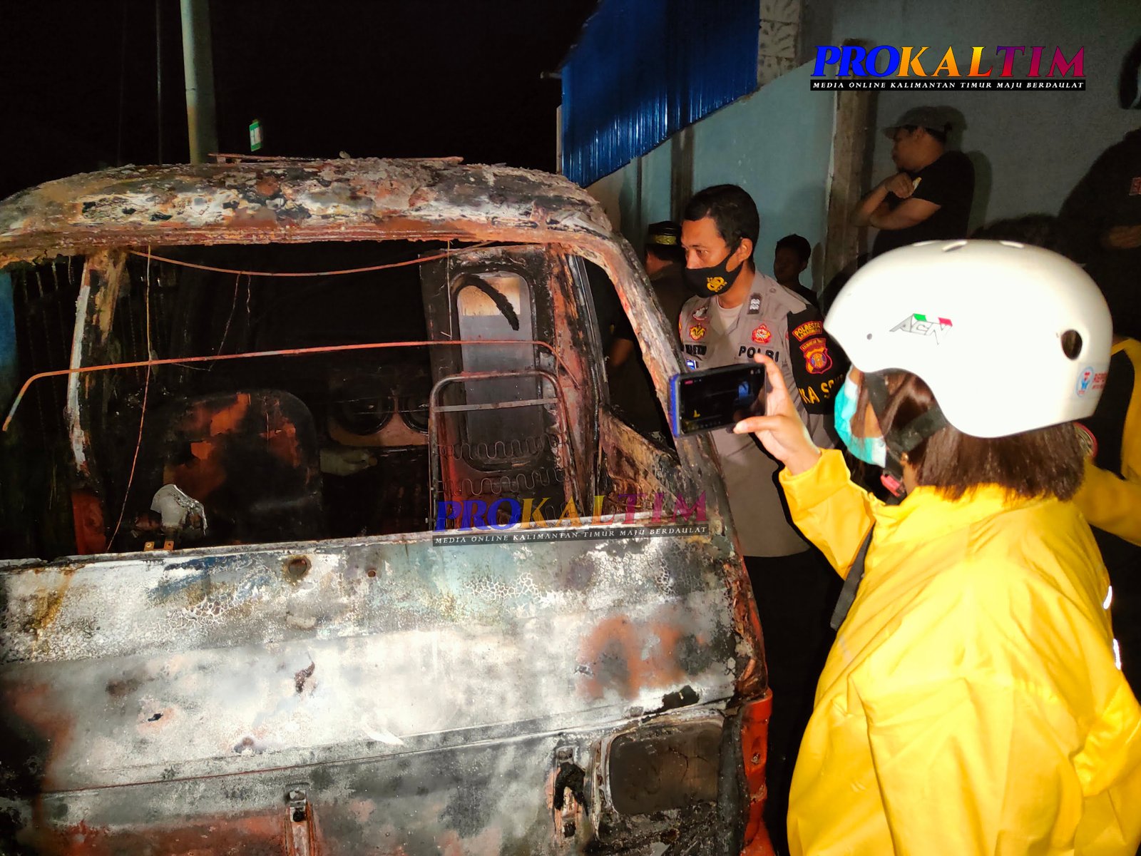 Gono-gini Dibagi, Tak Puas Hati Bakar Angkot Mantan Suami Siri