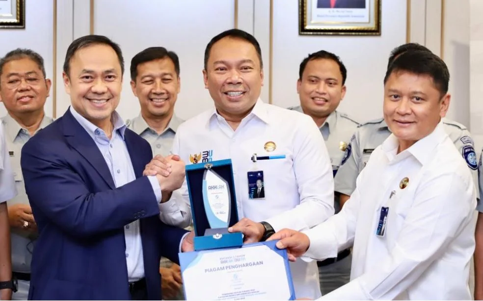 Screenshot 8 6 2022 3 34 57 PM Rivan A. Purwantono: AKHLAK Award Menjadi Saksi Semangat Insan Jasa Raharja Untuk Jadikan Perusahaan Tumbuh Berkelanjutan PROKALTIM