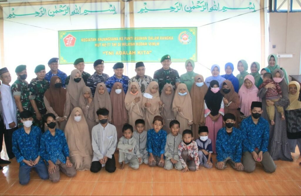 20220926 082702 Hujan Deras Tak Surutkan Pangdam VI/Mlw untuk Anjangsana ke Rumah Prajurit dan Panti Asuhan PROKALTIM