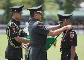 Pangdam VI/Mlw Lantik 122 Putra Terbaik Kalimantan Menjadi Prajurit TNI AD
