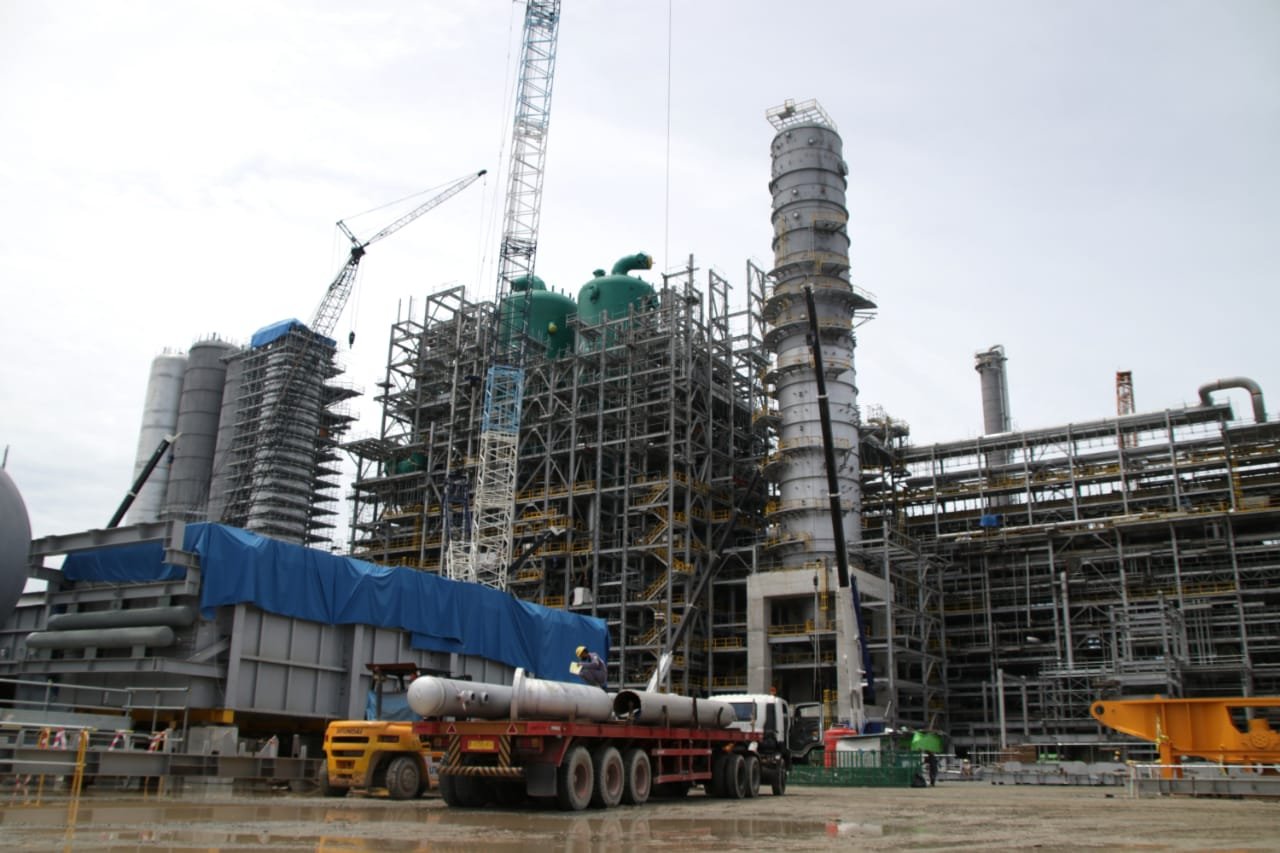 KILANG PERTAMINA MENJADI MODERN