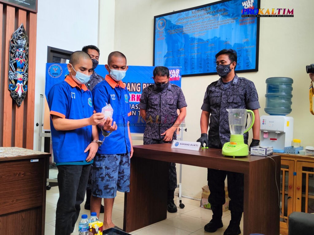 InShot 20220922 143839481 BNNP Kaltim Musnahkan 16,05 Gram Sabu PROKALTIM