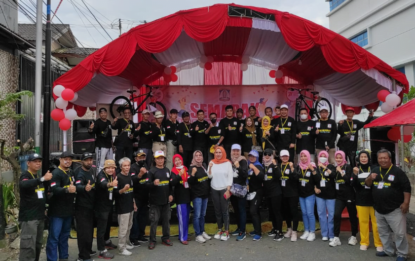 Screenshot 9 19 2022 11 31 38 AM Sri Hana Apresiasi Jalan Sehat Klandasan Ilir. Rusni RT 13 Klandasan Ilir, Raih Doorprize Sepeda Motor PROKALTIM