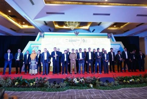 20221011 081549 Wali Kota Rahmad Lantik Pengurus Forum CSR Balikpapan PROKALTIM