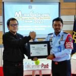 Kantor Imigrasi Balikpapan Raih Penghargaan Keterbukaan Informasi Publik