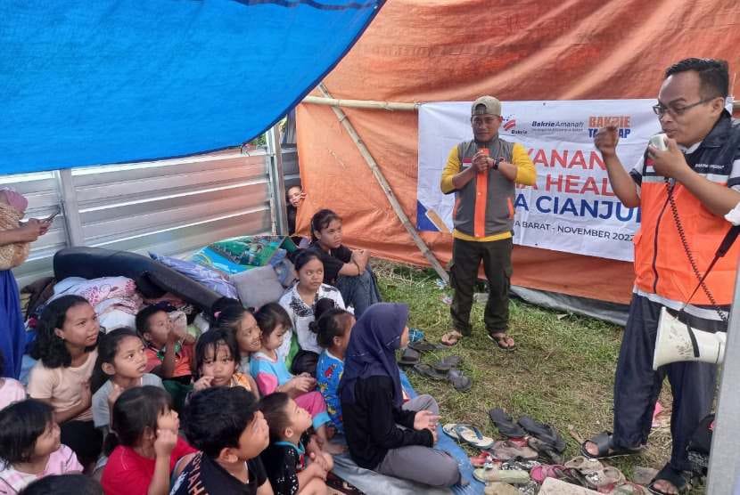 WhatsApp Image 2022 12 12 at 15.20.14 PMI Berikan Edukasi PHBS kepada Penyintas Gempa PROKALTIM