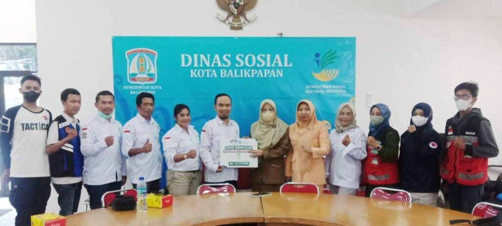 WhatsApp Image 2022 12 21 at 16.58.01 Arlint Kobana Balikpapan Peduli Korban Bencana Gempa Cianjur, Disaksikan Oleh Dinsos Balikpapan PROKALTIM