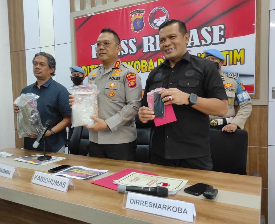 Dua Tersangka Berhasil Diamankan dengan Barang Bukti 1.5 Kg Sabu