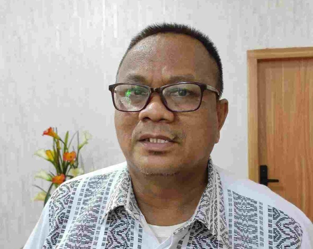 Hasanuddin Meminta Kepada Pihak Pekerja Proyek, Segera Bersihkan dan Rapikan Tumpukan Galian Tanah