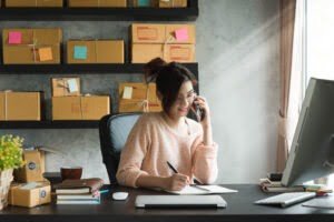 Kemudahan dan keuntungan bisnis online.