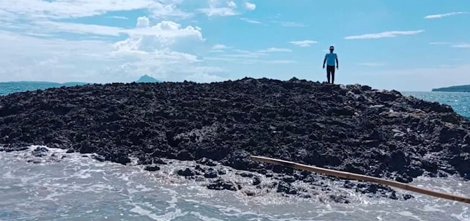 mucul pulau PVMBG Menyelidiki "Pulau" yang Muncul di Tanimbar Maluku Setelah Gempa M 7.5 PROKALTIM