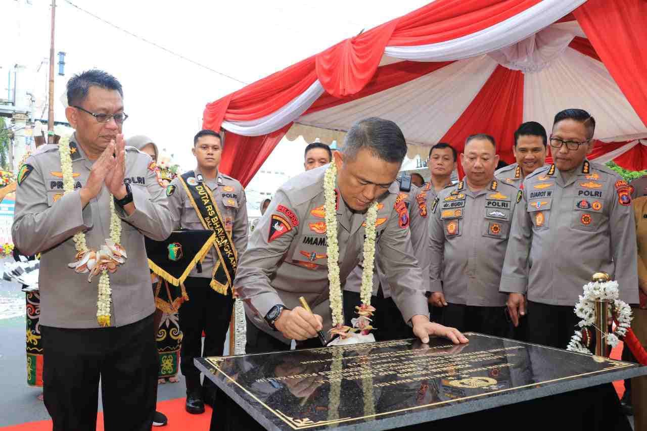 Tingkatkan Pelayanan Kesehatan, Kapolda Kaltim Resmikan Gedung Baru RS Bhayangkara Balikpapan TK II