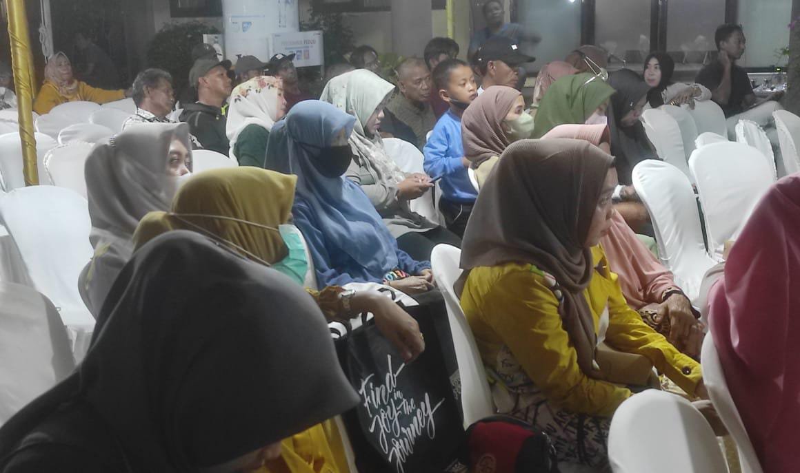 Mencuat Sampah di Pesisir Kelurahan Marga Sari, Saat Reses Alwi PROKALTIM 2 Mencuat Sampah di Pesisir Kelurahan Marga Sari, Saat reses Alwi