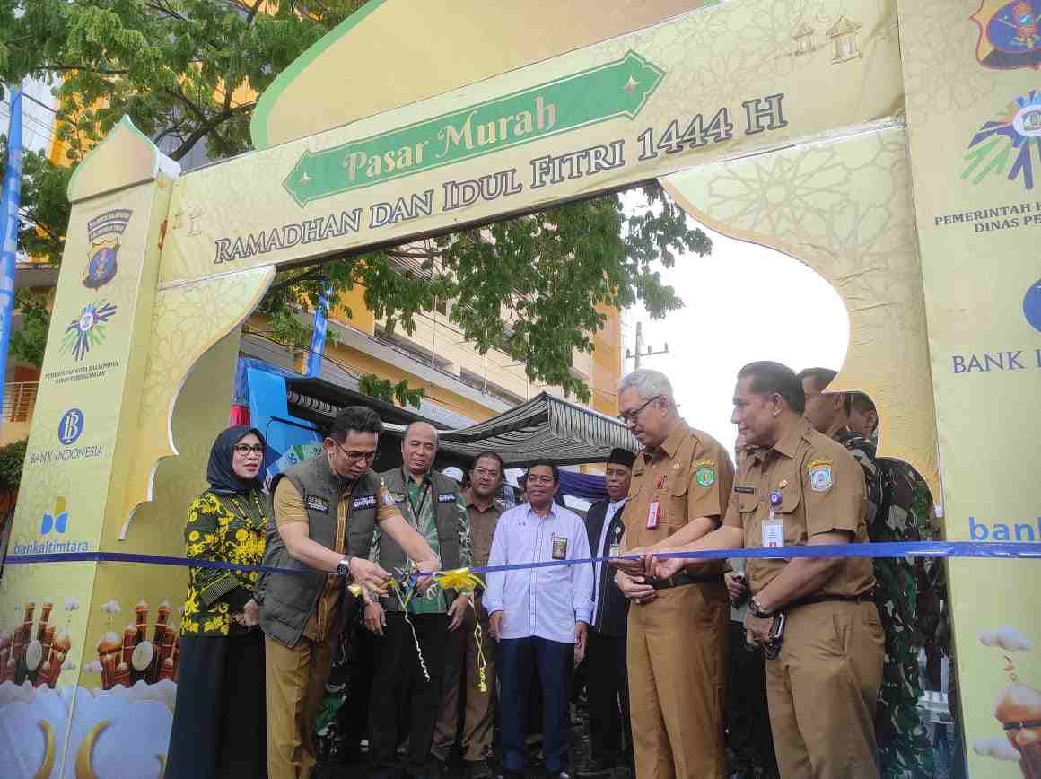 Wali Kota Balikpapan Buka Pasar Murah di Area Gedung Parkir Klandasan