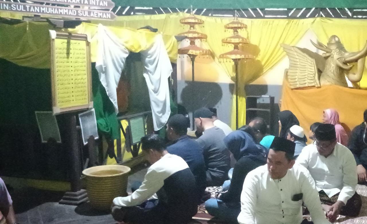 Jalin Silaturahmi, LBAK Balikpapan Gelar Ziarah Makam Pangeran Adji Kemala