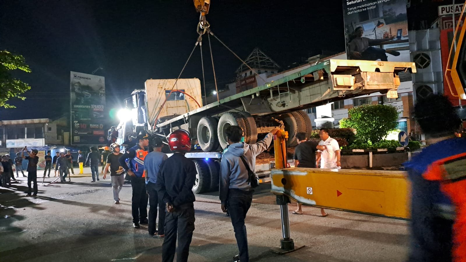 Lakalantas Turunan Muara Rapak Kota Balikpapan Kembali Terjadi, Truk Kontainer Menabrak Satu Pengendara Sepeda Motor Hingga Tewas PROKALTIM 2 Lakalantas Turunan Muara Rapak Kota Balikpapan Kembali Terjadi, Truk Kontainer Menabrak Satu Pengendara Sepeda Motor Hingga Tewas