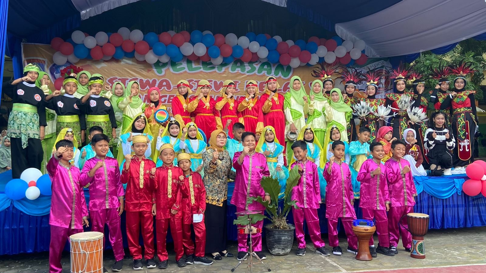 Pelepasan Siswa-Siswi Kelas VI SD Negeri 004 Balikpapan Utara Tahun Pelajaran 2022/2023, Disemarakan Beragam Penampilan