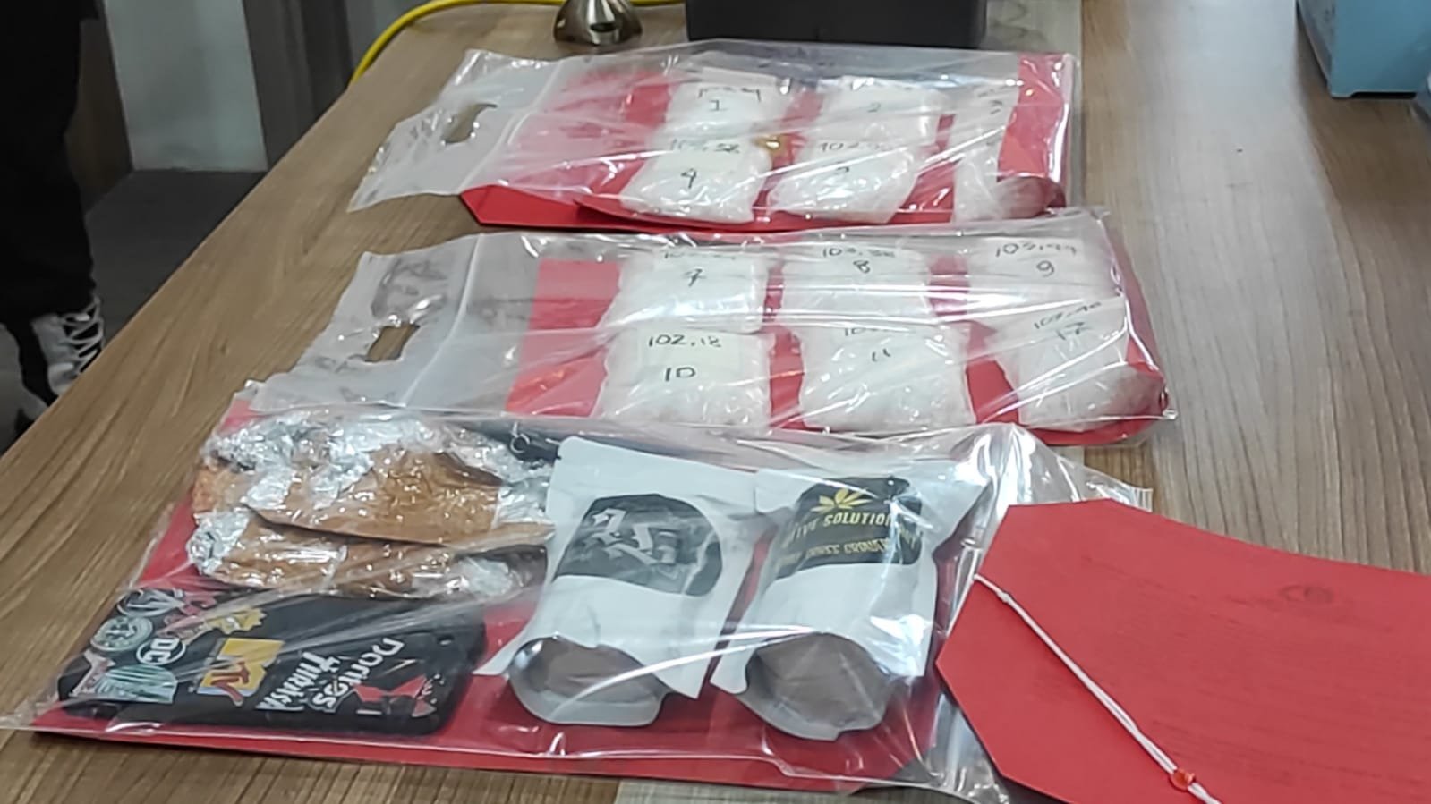 Berjumlah 12 Bungkus Sabu dengan Total 1 Kg Lebih Diamankan Ditresnarkoba Polda Kaltim