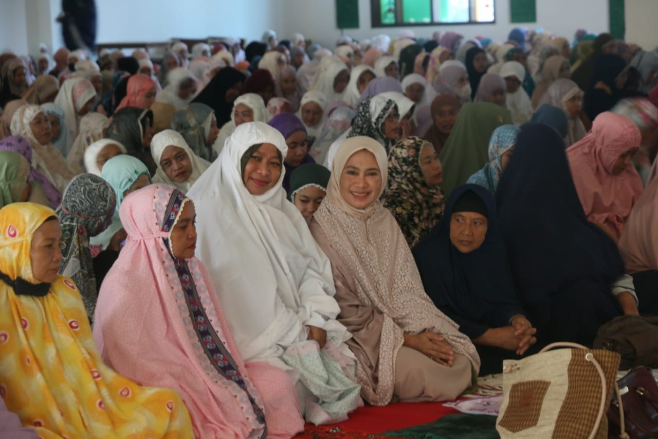 Bupati PPU Laksanakan Salat Idul Adha 1444 H di Masjid Agung Al-Ikhlas