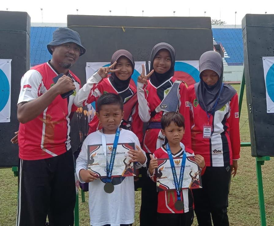Atlit Panahan PPU Sumbang Emas Pada Kejuaraan Panahan Piala Gubernur 2023