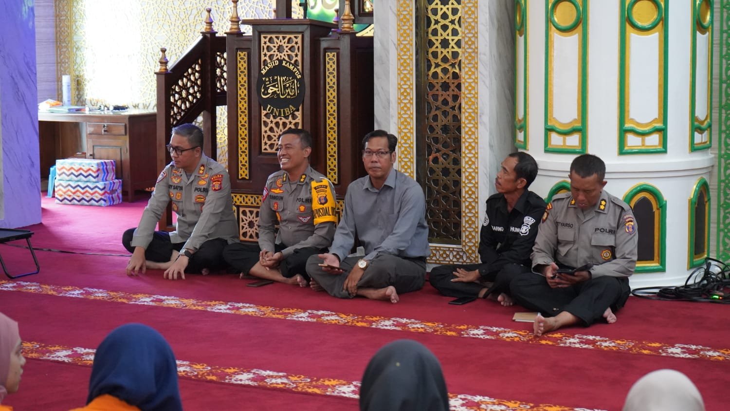 Wadir Binmas Pimpin Diskusi Jumat Curhat Polda Kaltim di Masjid Amirulhaq Uniba