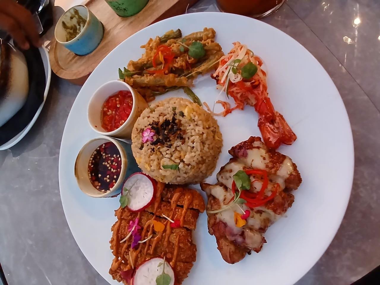 10 Menu Baru Sky House Rooftop Restaurant, Asian Mix