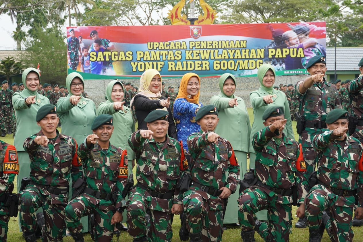 Datang dari Perbatasan Papua, Kodam VI/Mlw laksanakan upacara penyambutan Satgas Yonif Raider 600/Modang PROKALTIM 2 Datang dari Perbatasan Papua, Kodam VI/Mlw laksanakan upacara penyambutan Satgas Yonif Raider 600/Modang