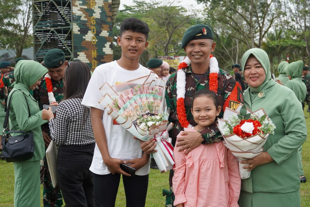 Ratusan Prajurit Yonif 600/Modang Kembali ke Balikpapan, Setelah 14 Bulan Jaga Perbatasan di Papua