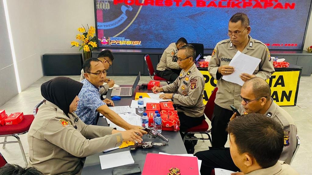 Tim Supervisi BMN Polda Kaltim Melakukan Kegiatan Pengawasan di Polresta Balikpapan PROKALTIM 1 Tim Supervisi BMN Polda Kaltim Melakukan Kegiatan Pengawasan di Polresta Balikpapan