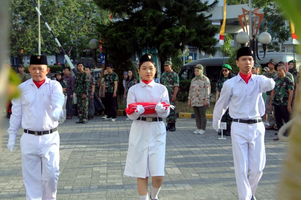 Upacara Bendera di Hotel Blue Sky Balikpapan untuk Merayakan Hari Kemerdekaan ke-78 RI
