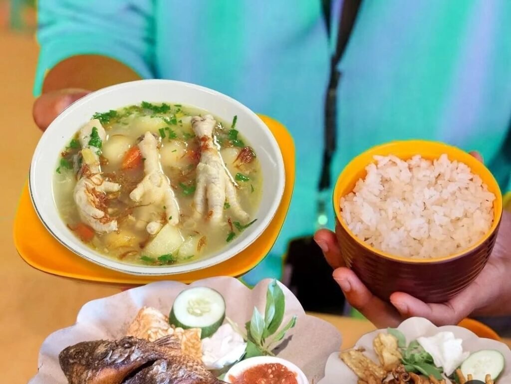 Kerasukan Ceker Buka 25 Jam, Salah Satu Menu Andalan Ceker Grandong